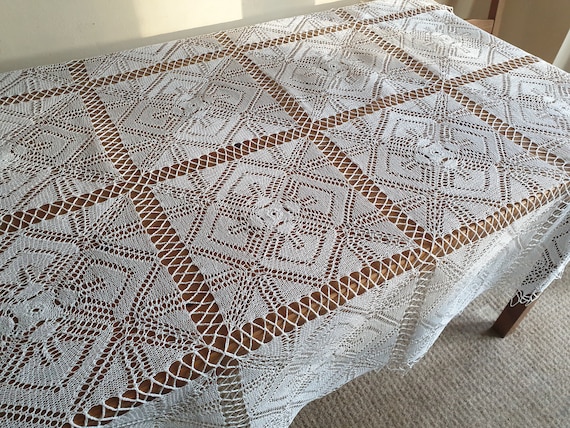 Vintage square tablecloth - Hand knitted - 100% Cotton 54'' / 136cm