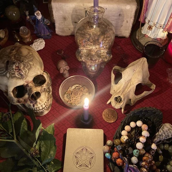 Who Is Watching Over You? Reading - Gift for Witchy Friends!