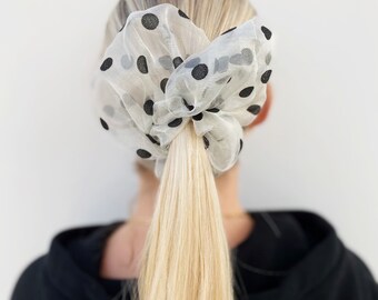 Laura Elizibeth Rome extra large scrunchie