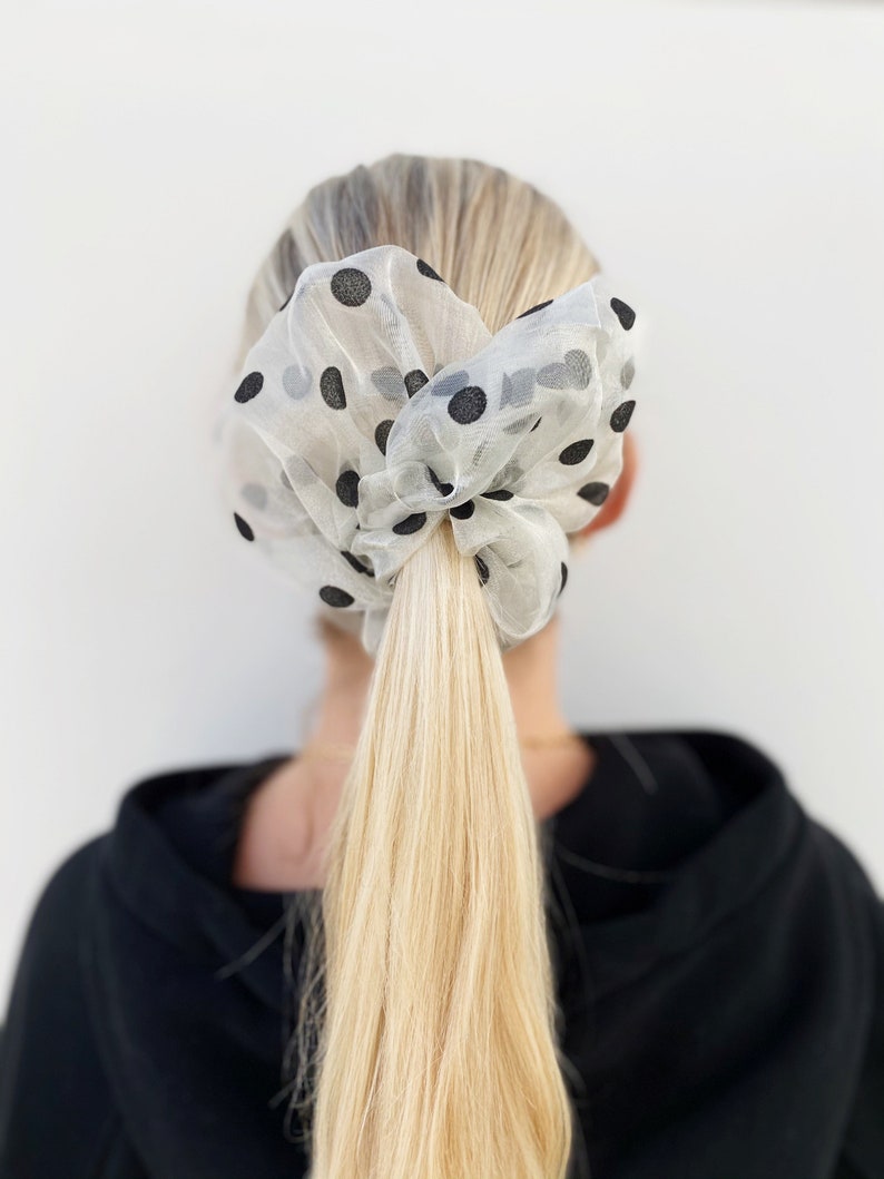 Laura Elizibeth Rome extra large scrunchie image 1