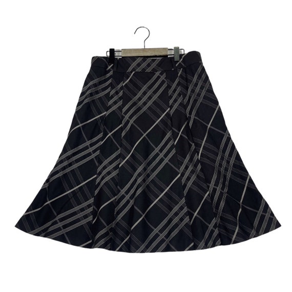 Buy Vintage Burberry London Black Checked Skirt Midi Made in Japan Online  in India - Etsy