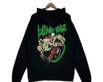 sweater blink 182