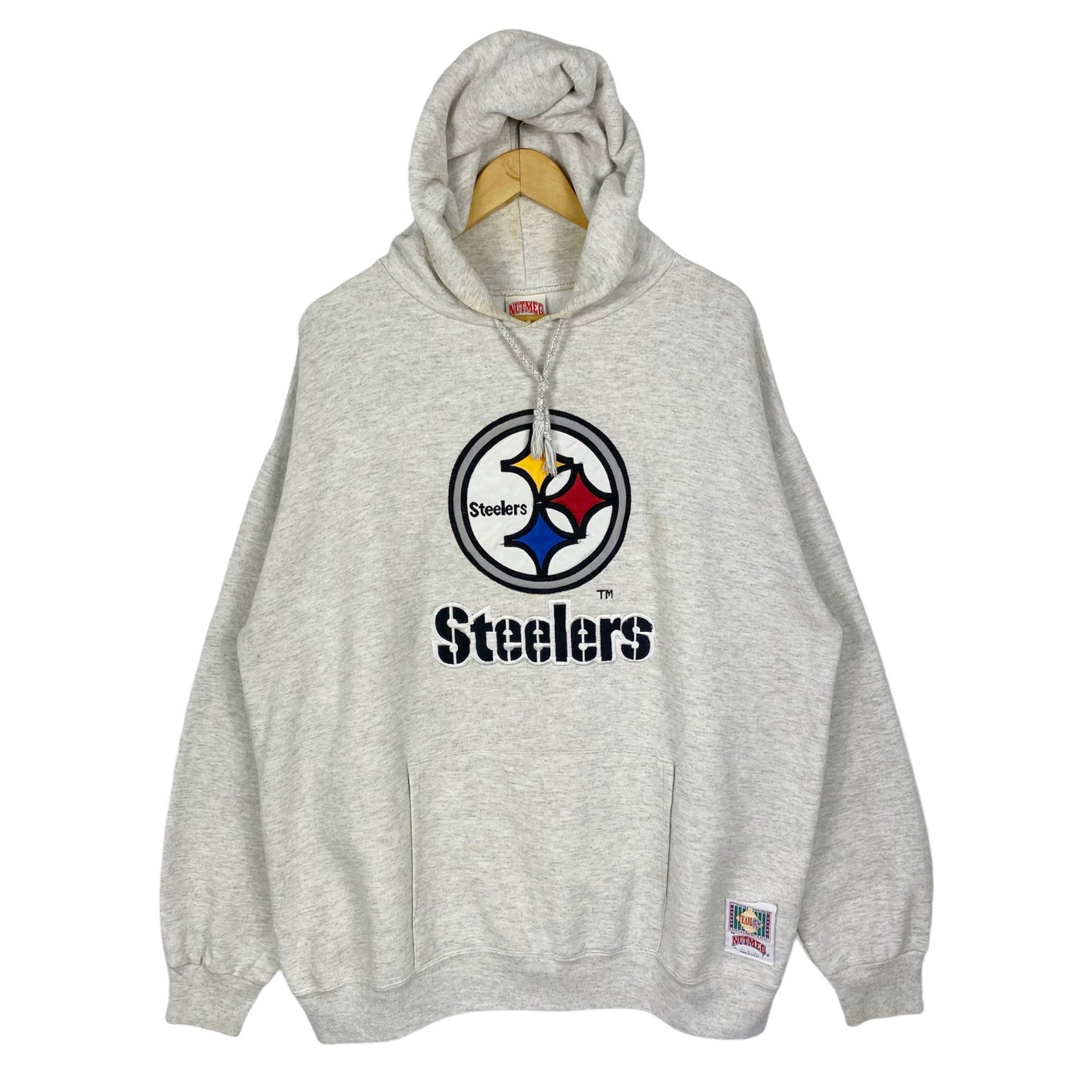 paulie's skull pullover