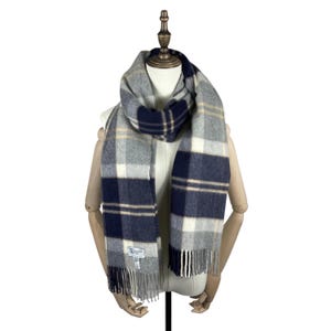 Johnstons of Elgin Scarf - Etsy Johnstons of Elgin Scarf - Etsy