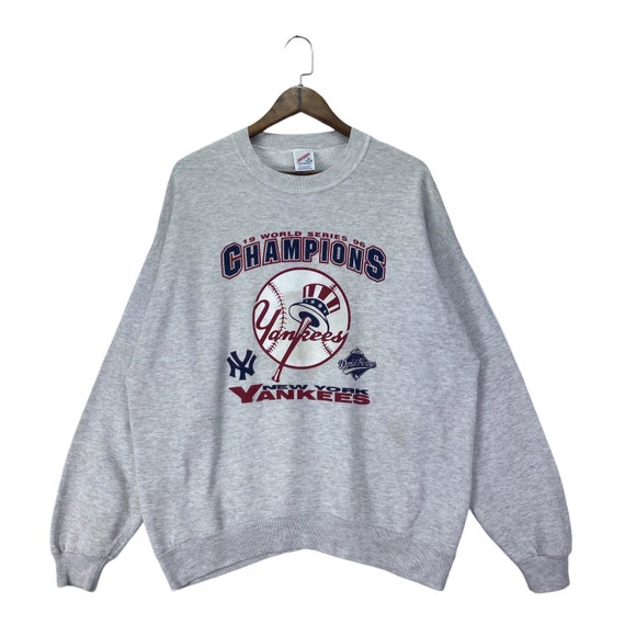 1996 Sweatshirt Jumper Size - Pullover Logo New World Grey in Vintage USA Champions Made XL Big Etsy Yankees Crewneck York