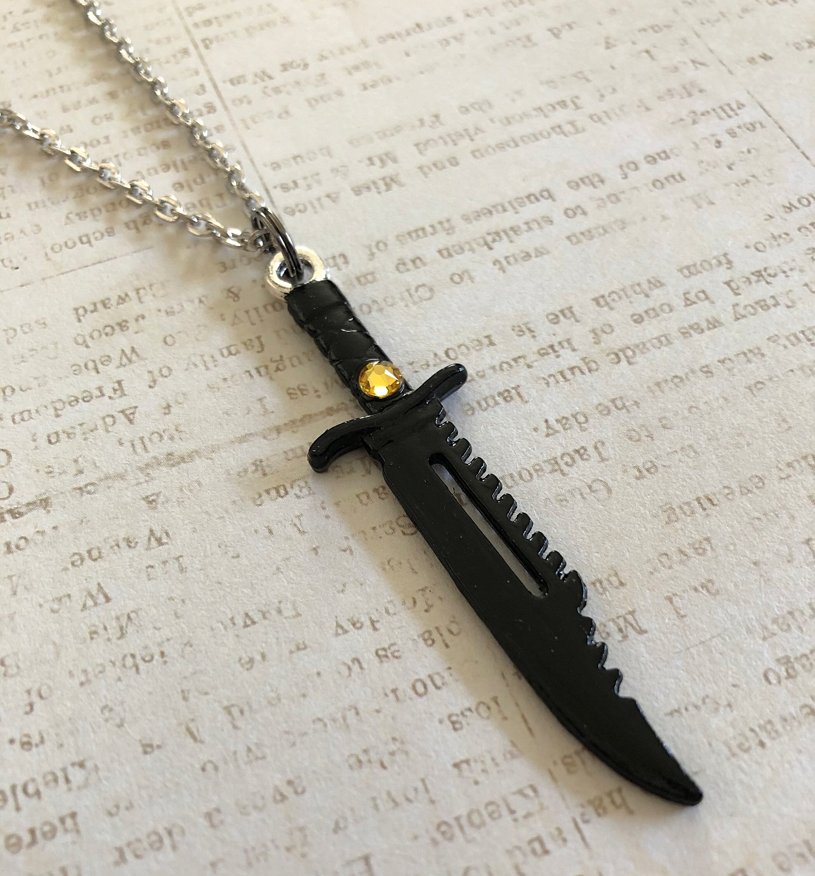 Black Knife Pendant Necklace Hand Painted Necklace Bowie Etsy.de