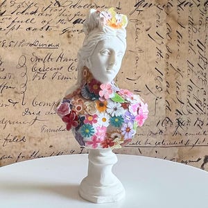 Floral Female Bust Sculpture: Renaissance Art Decor
