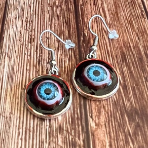 Eyeball Earrings, Horror Earrings, Valentine Gift, Eyeball Jewelry, Blue Eye Earrings, Handmade Jewelry, Weird Earrings, Spooky Earrings,