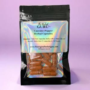 Cápsulas herbales de pimienta de cayena: suplemento orgánico para el metabolismo y los rituales