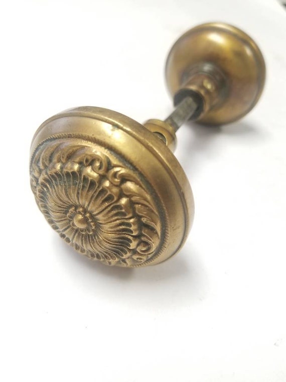 Antique Door Knob Ornate Set Spindle Ornate Hardware Architectural Salvage Diy Project Arts And Crafts A356