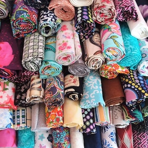 Mystery Fat Quarter Bundle – 10 Assorted Prints  Quilting Cotton Fabric  Precut 18&quot; x 21&quot;  Scrap Quilting & Sewing Supplies