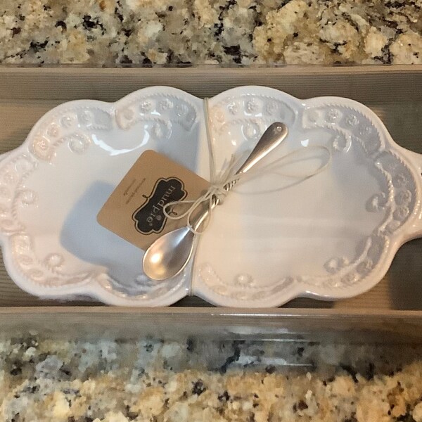 Mud Pie Knot & Beau Mini Condiment Set Tray With Spoon Item #417404 New In Original Box 10 1/2” x 5 1/2”