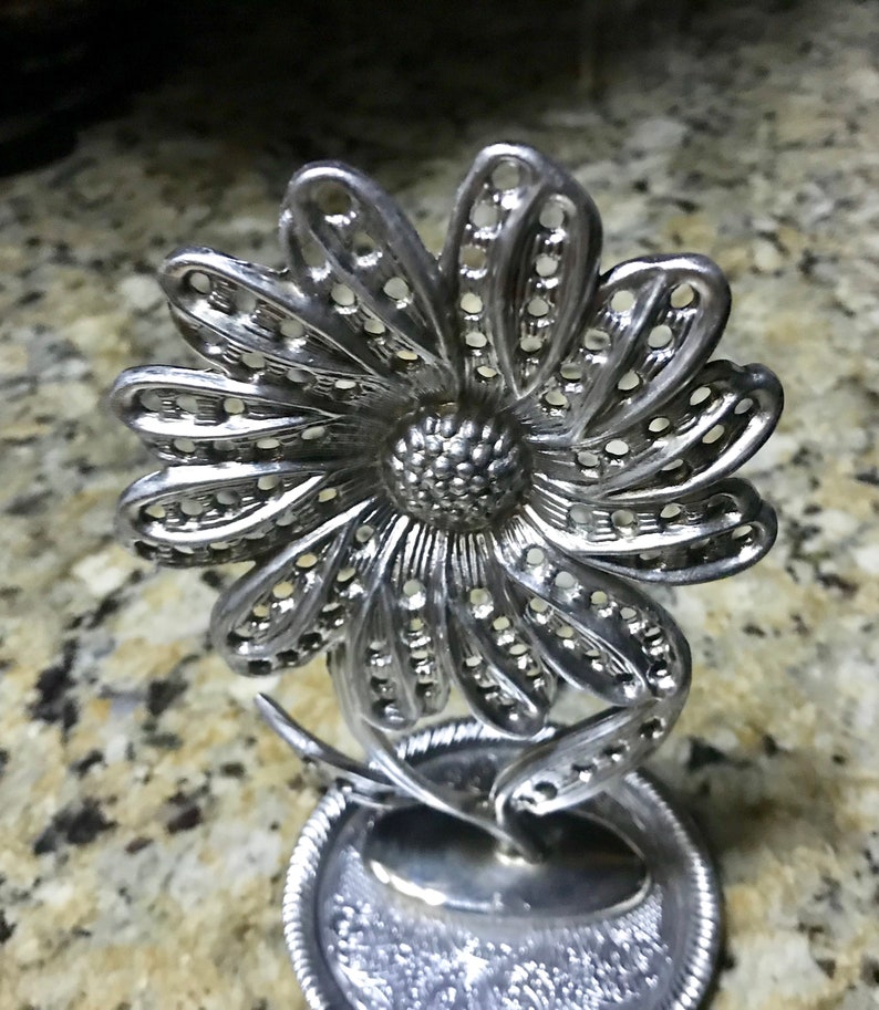 Vintage 1970\u2019s Silver Plated Daisy Flower Earring Holder