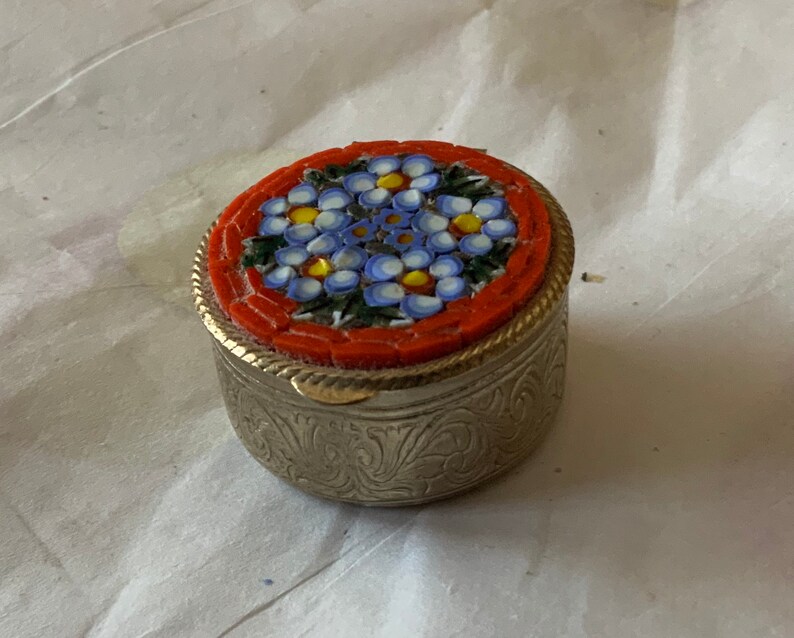Vintage Micro Mosaic Daisy And Silver Pill Box Made In Italy 1 14\u201d diameter