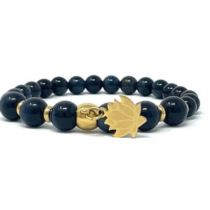 Dunkelblaues Tigerauge Perlen Armband mit Gold Lotus Anhänger