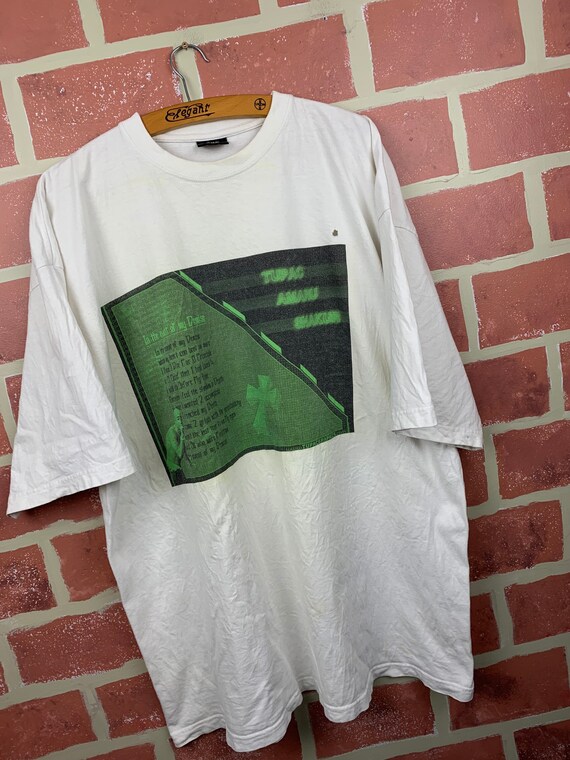 Vintage Y2K 2000s Tupac Shakur Rap Tee T-Shirt
