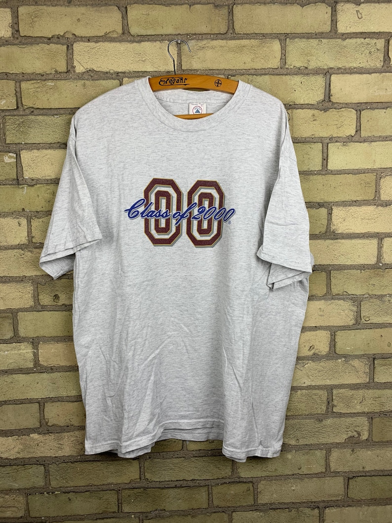 Vintage Y2K 2000 Class Of 2000 T-Shirt