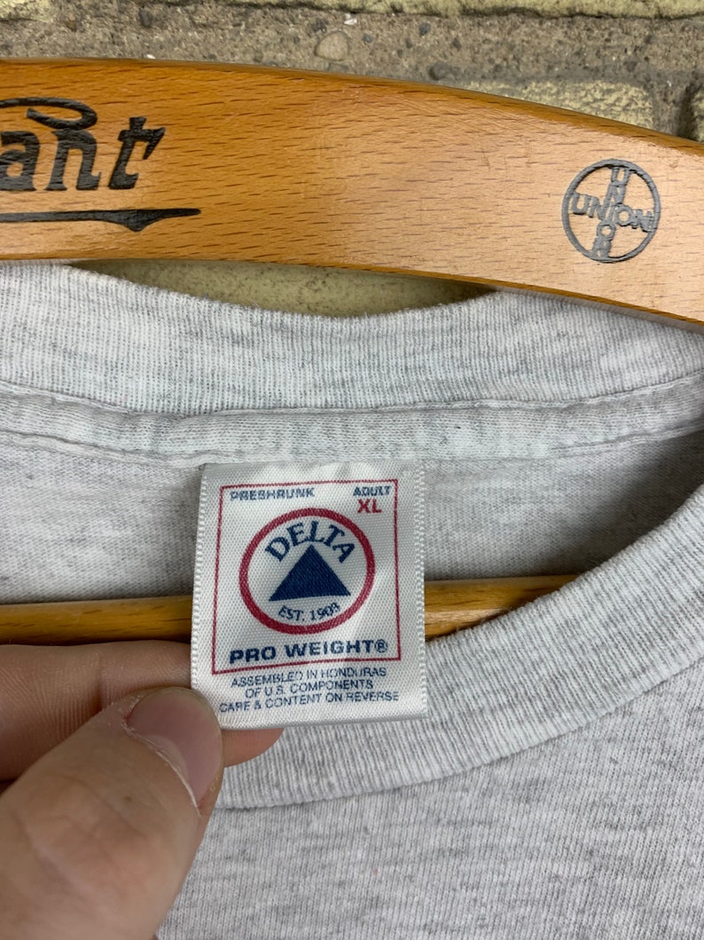 Vintage Y2K 2000 Class Of 2000 T-Shirt