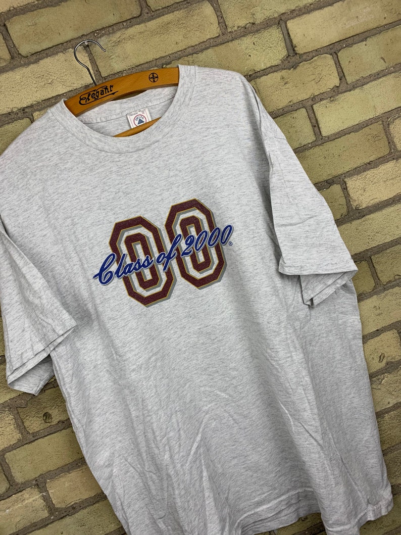 Vintage Y2K 2000 Class Of 2000 T-Shirt