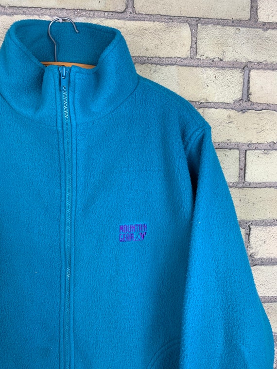 mountain gear fleece