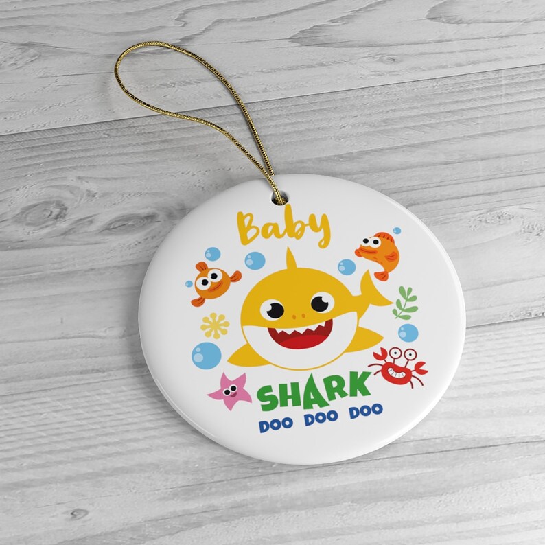 Download Baby Shark Doo Doo Doo Ceramic Circle Ornament Baby Shark ...