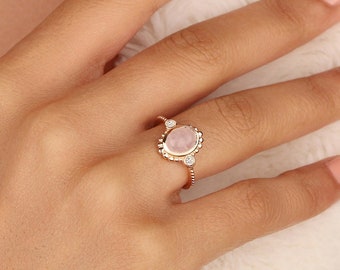 Delicate Pink Quartz Oval Stone Rose Ring, Women Rose Quartz Ring, Initial Unique Women Ring Jewelry, Best Friend Rings, Everyday Ring, Gift