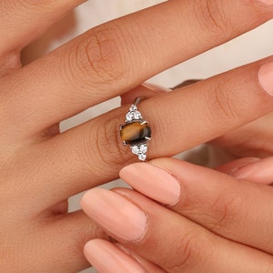 Delicate Tiger Eye Oval Stone Ring, Women Tiger Eye Rings, Brown Stone Ring , Healing Ring, Gold Filled Ring, Everyday Ring, Dome Rings