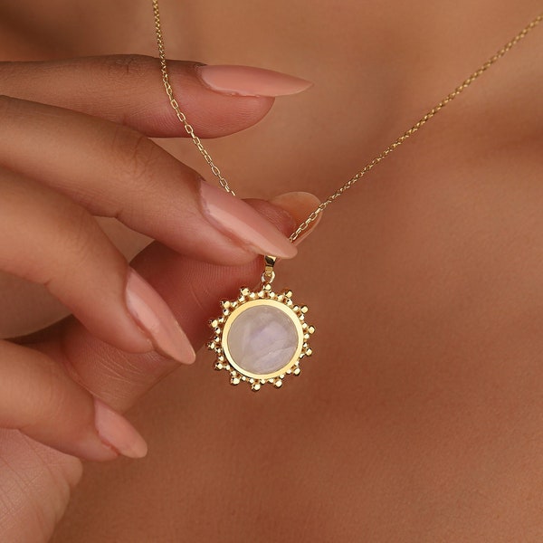 Delicate Unique Raw Moonstone Necklace, Women Dainty MoonStone Vintage Necklace, Elegant Raw Moonstone Everyday Necklace, Gold Chic Necklace
