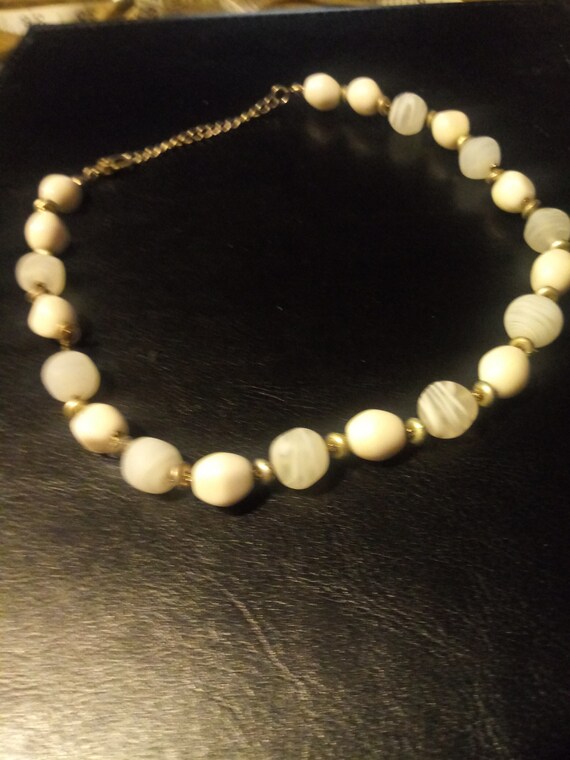 Vintage MONET Solid White and Translucent Swirls … - image 7