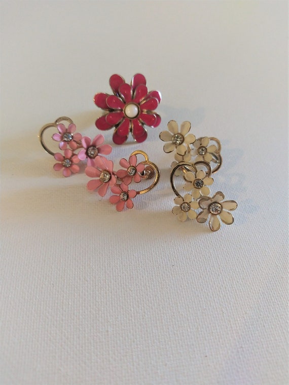 Vintage Enamel FLOWER POWER SET of A Pink Pair an… - image 1