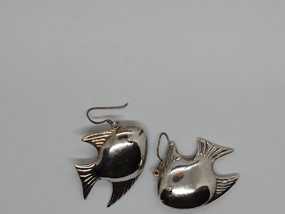 Vintage Silver Tone Fish Dangle Drop Earrings - image 4