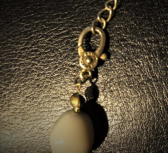 Vintage MONET Solid White and Translucent Swirls … - image 6