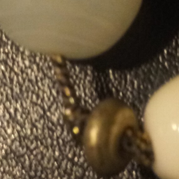 Vintage MONET Solid White and Translucent Swirls … - image 5