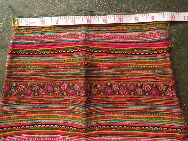 1 pair Vintage Hmong sleeves 752A