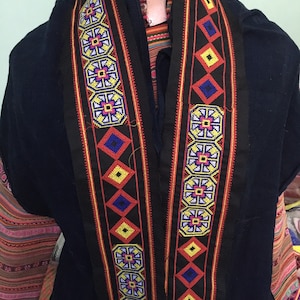 6cmx1 yard Hmong embroidery ribbon (829C)