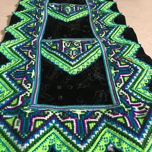 Hmong hand cross stitch embroidery fabric vintage  21.5 inches x8.2 inches (Y222)