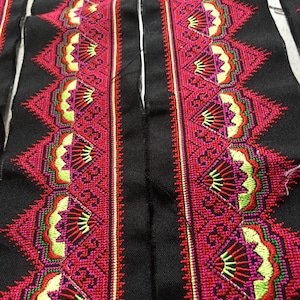 2.5 inches x1 yard Hmong embroidery fabric (T27)