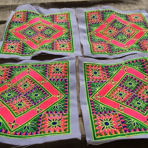 Hmong embroidery piece (T62)