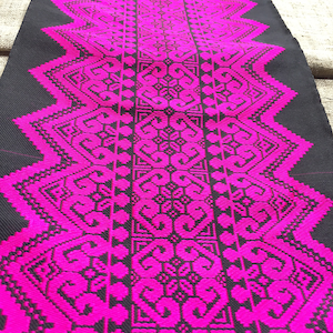 20cmx1 yard Hmong ribbon (D203)