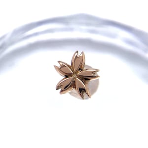 10k gold sakura earring,japanese pattern,kimono jewelry,japanese style,Cherry blossom earring,made in japan,rose gold earring stud