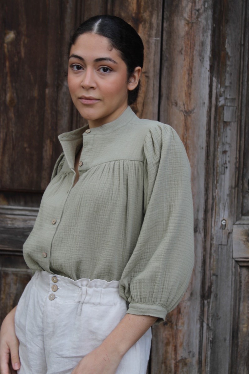 Cotton muslin blouse. peasant blouse. Aura shirt image 1