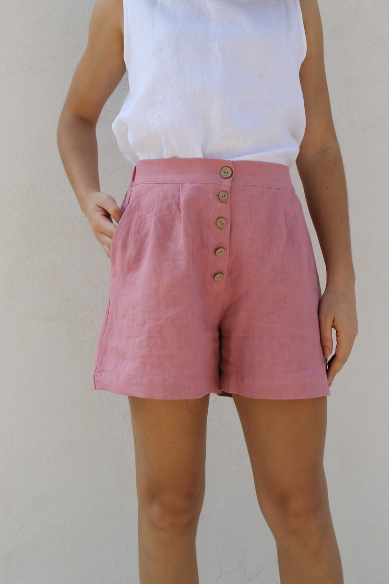 Linen shorts//Linen shorts RENE//pink shorts//buttoned shorts//pocket shorts// image 1