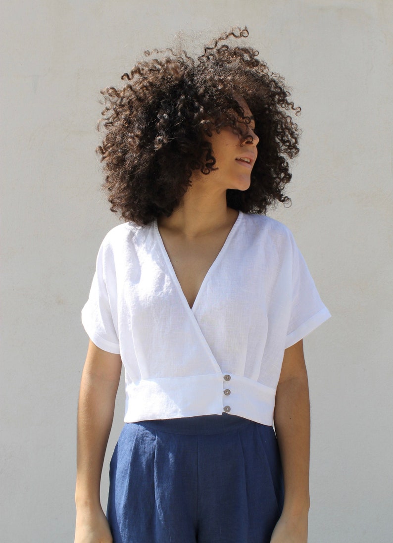 Linen crop top //ISABELLA linen crop top //Linen top //Linen crossed top//Linen top with V-neckline image 1