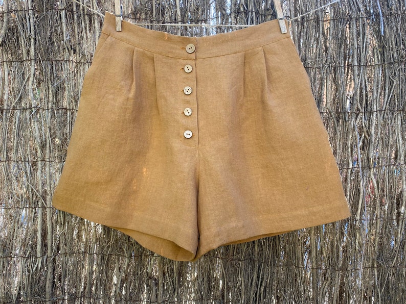 Linen shorts//Linen shorts RENE//pink shorts//buttoned shorts//pocket shorts// image 7