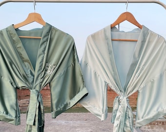 Personalized Silk Kimono bridesmaid robes for bridal Party, Custom Plus size getting ready robes for Bride, Satin Robe for flower girl