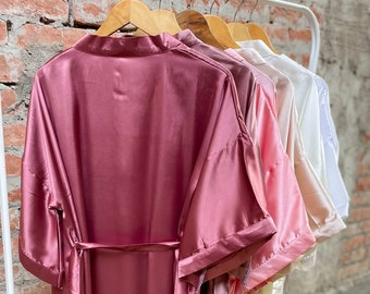 Plus Size Robe, Satin Robe, Personalized Robes, Bridal Party Robes, Bridesmaid robe, Bridesmaid Robes, Bride Robe, be my bridesmaid