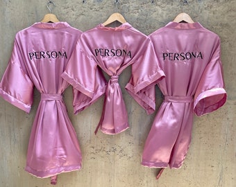 Batas personalizadas para niña de las flores en color rosa ruborizado para el día de la boda, batas de dama de honor de seda personalizadas para la fiesta nupcial, bata bordada para prepararse