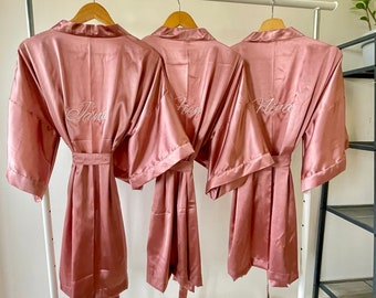 Mother of the bride robe plus size, Luxury robe, Bride robe for wedding day, Kimono Robe women silk, Will you be my bridesmaid, Silk Robe