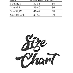 Op de afbeelding: Maattabel voor kleding met borst- en lengtemaat in inches. De maten omvatten XS, S, M, L, XL, 2XL, 3XL en 4XL.