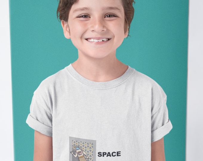 New  Printed T shirt, boys, kids,hand made clothing,spaceman, spacewalk, cute, kids top age 7-8 size uk